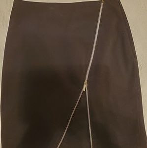 Studio 400 The Limited Size 4 Black Skirt